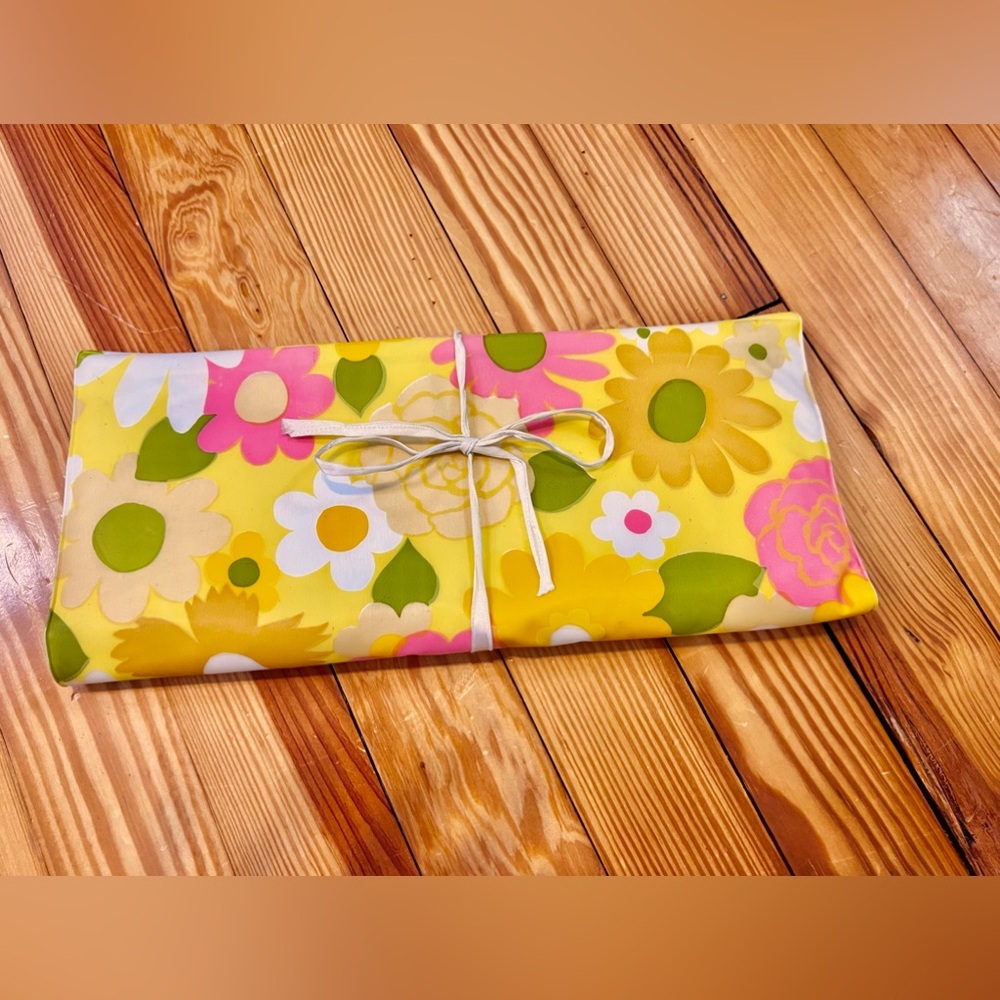 Vintage, retro travel bag